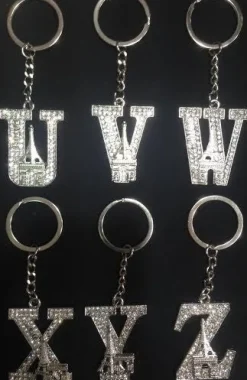 Porte-clés Tour Eiffel strass alphabet initiales